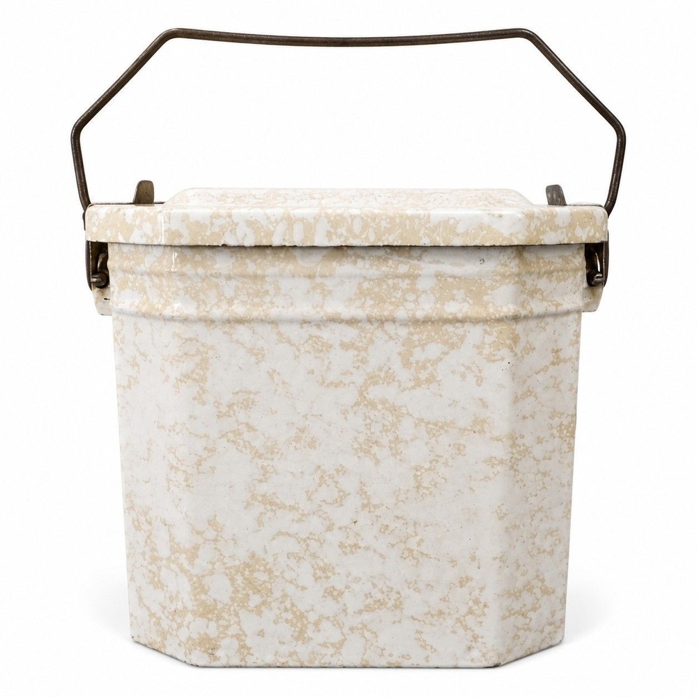 ⚜️127. 1920s French Hexagon Marbled Lunch Box ⚜️